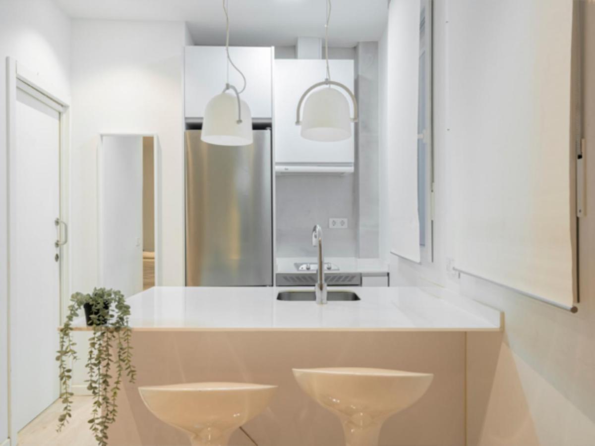 2 Bedroom Flat In La Latina-carn * Madri